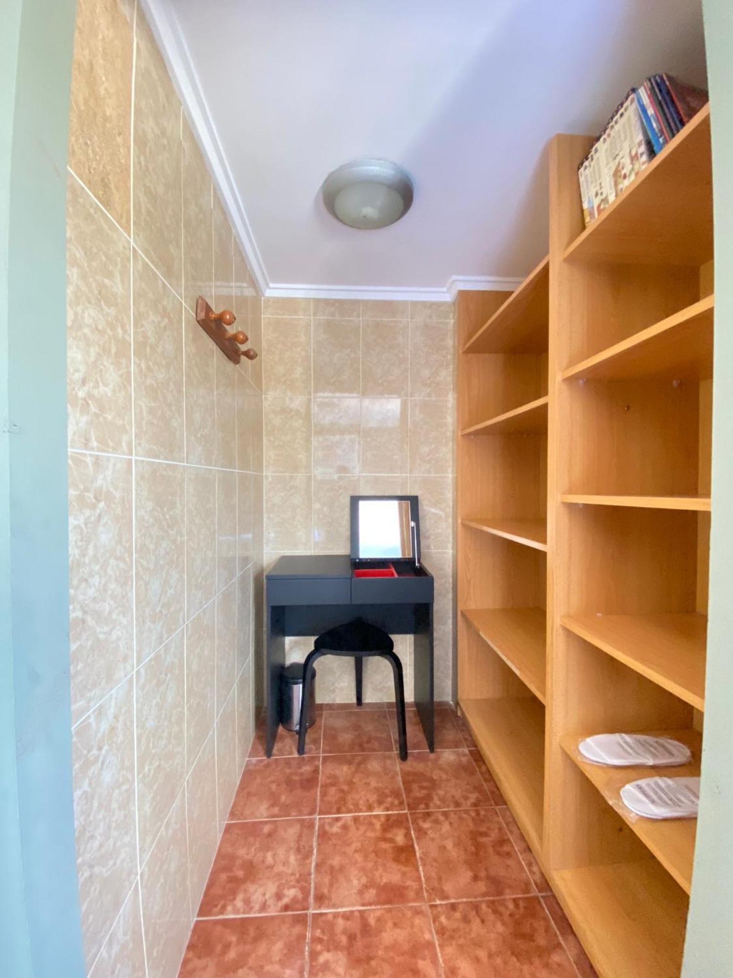 Guesthouse In Torrent Bagian luar foto